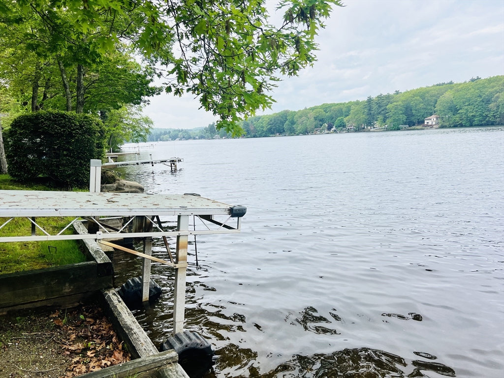 91 Shore Road Sturbridge, MA 01566 - Photo 3 of 9