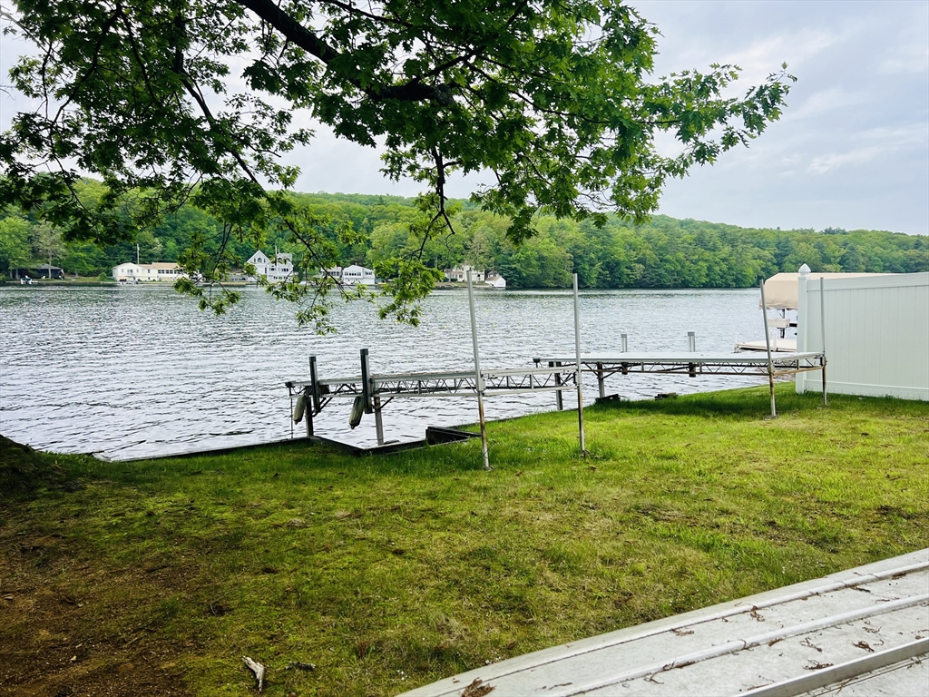 91 Shore Road Sturbridge, MA 01566 - Photo 4 of 9