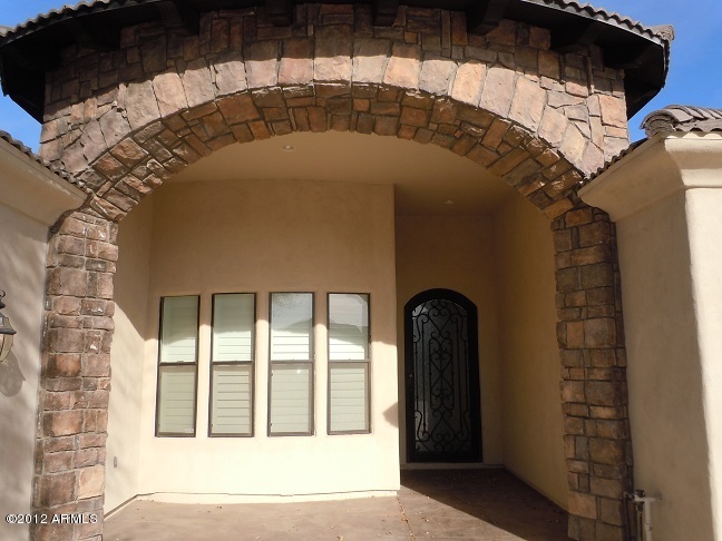 435 South Neuman Way Chandler, AZ 85225 - Photo 3 of 28 a front view of a house