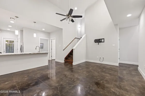 $1,695 | 209 Highland Park Lane, Lafayette, LA 70508