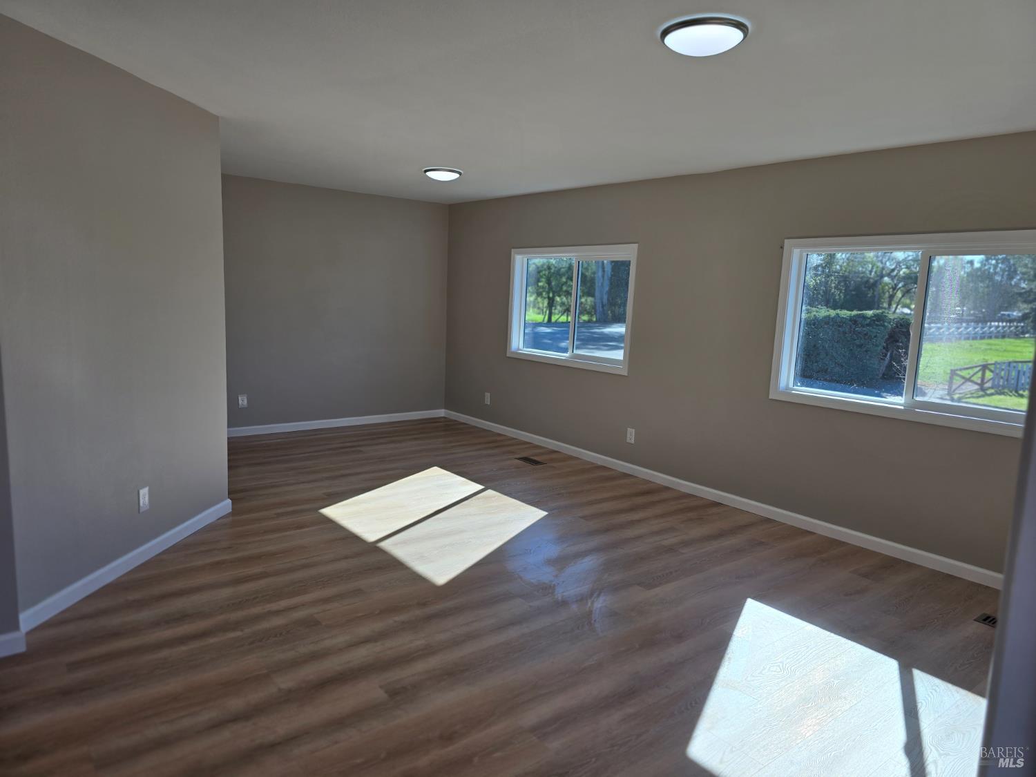 5763 Mobile Drive Santa Rosa, CA 95403 - Photo 4 of 22