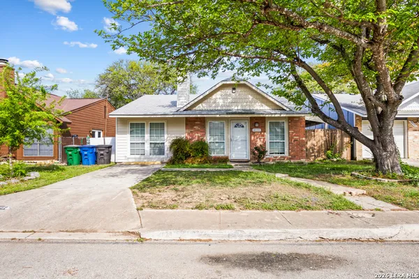 $1,395 | 8033 Big Bend, San Antonio, TX 78250