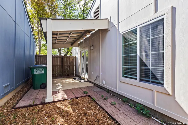 $1,395 | 8033 Big Bend, San Antonio, TX 78250