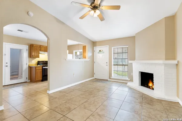 $1,395 | 8033 Big Bend, San Antonio, TX 78250