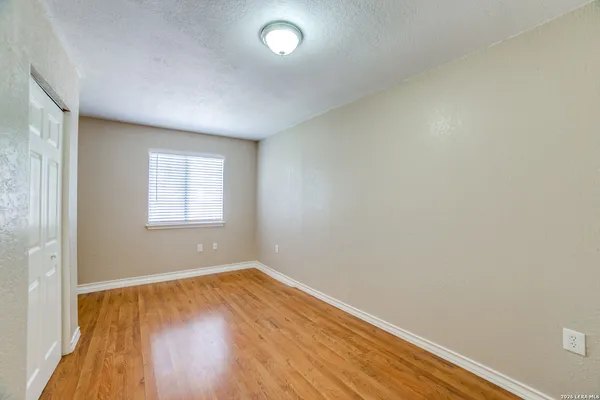 $1,395 | 8033 Big Bend, San Antonio, TX 78250