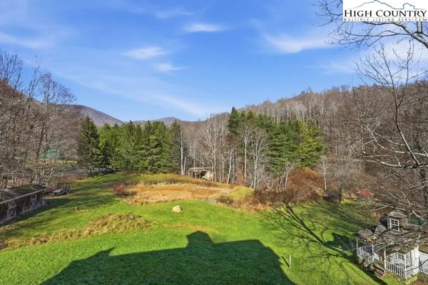 $650,000 | 205 Timberlakes Drive, Todd, NC 28684