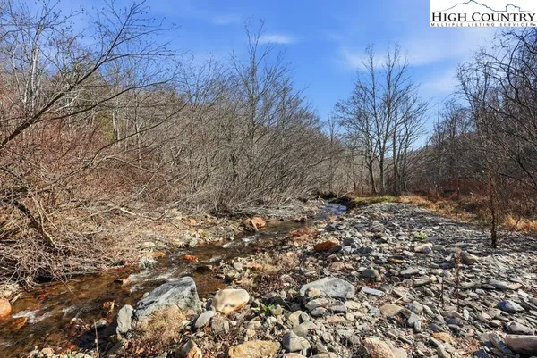 $650,000 | 205 Timberlakes Drive, Todd, NC 28684