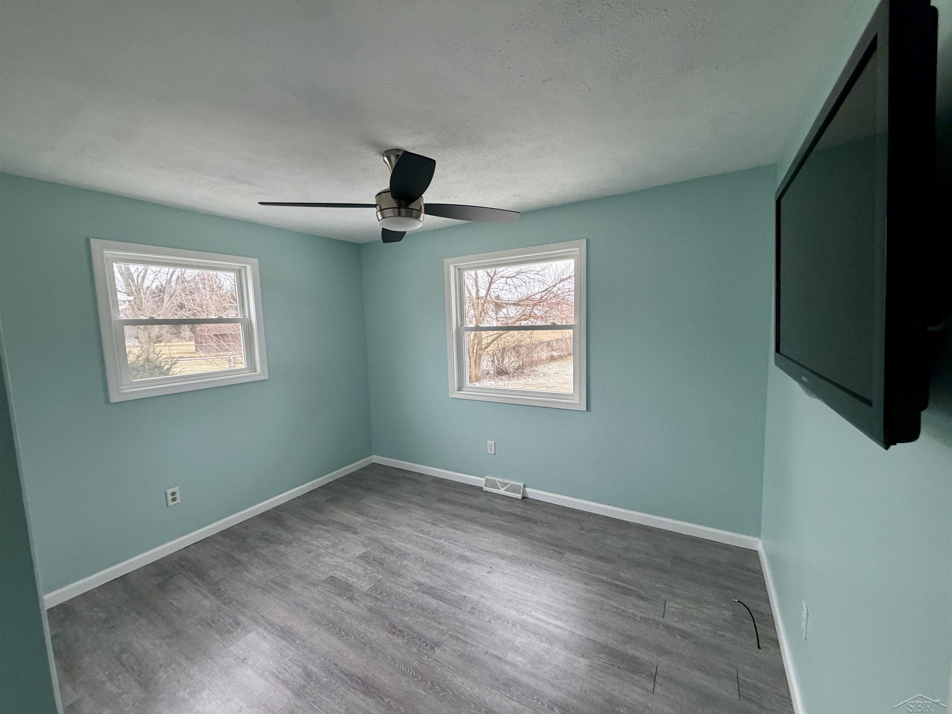 3139 North Thomas Road Freeland, MI 48623 - Photo 6 of 15 50199077-cbee93eb-00c6-4b80-9178-daac93b08c0f.JPG
