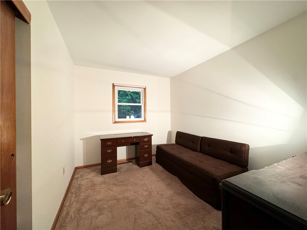 17 Meadowbrook Drive Auburn, NY 13021 - Photo 15 of 18 Bedroom 3