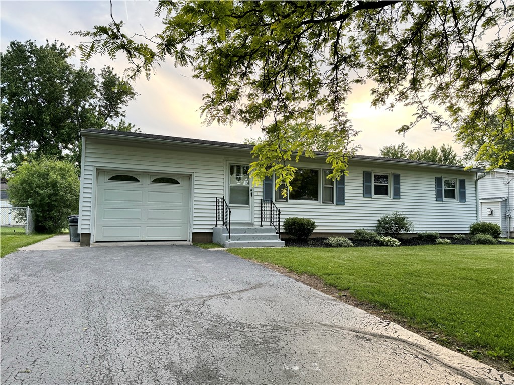 17 Meadowbrook Drive Auburn, NY 13021 - Photo 3 of 18 Exterior front