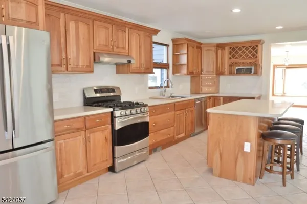 $7,800 | 77 Rockwood Road, Florham Park, NJ 07932