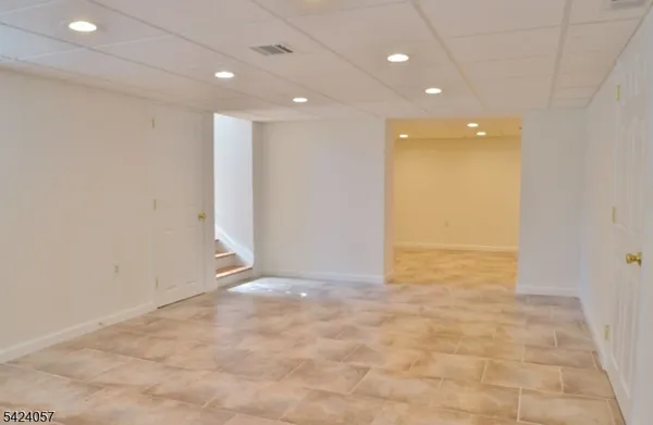 $7,800 | 77 Rockwood Road, Florham Park, NJ 07932