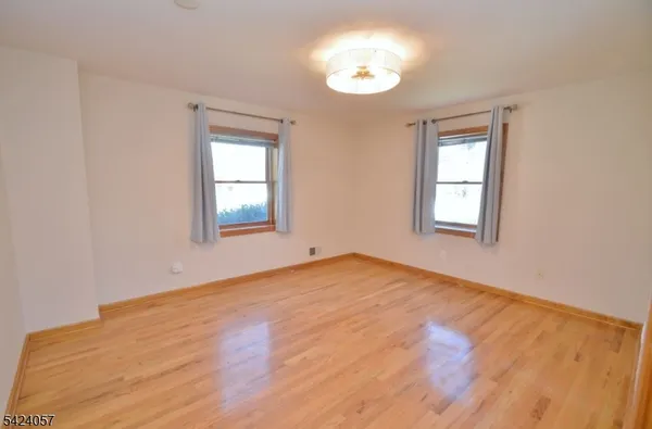 $7,800 | 77 Rockwood Road, Florham Park, NJ 07932