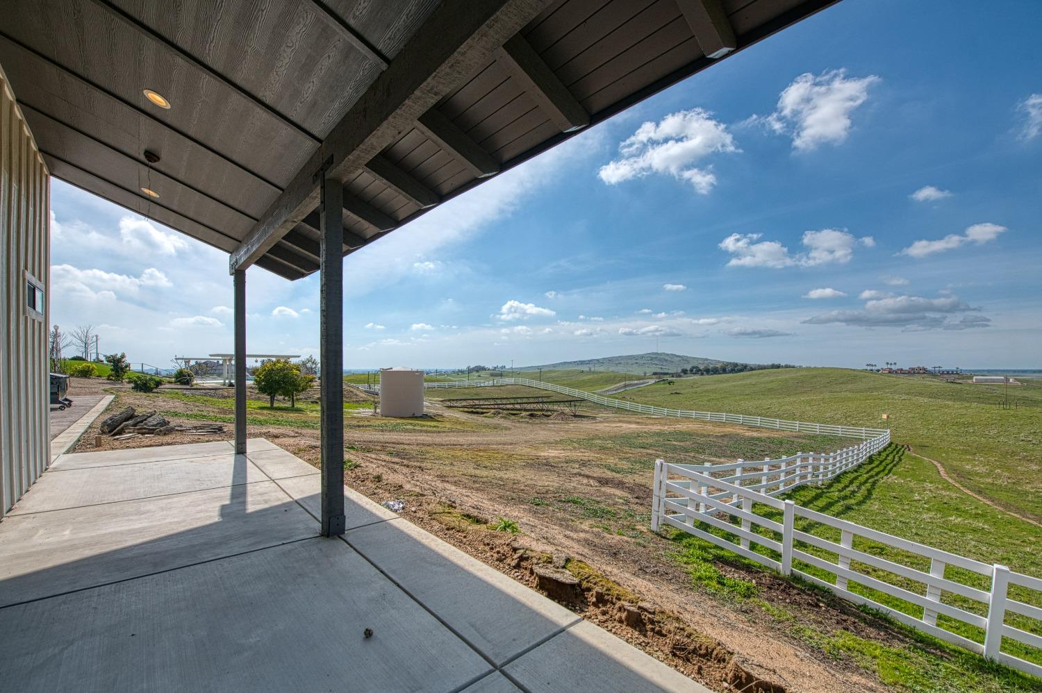 18300 Watts Valley Road Sanger, CA 93657 - Photo 4 of 80