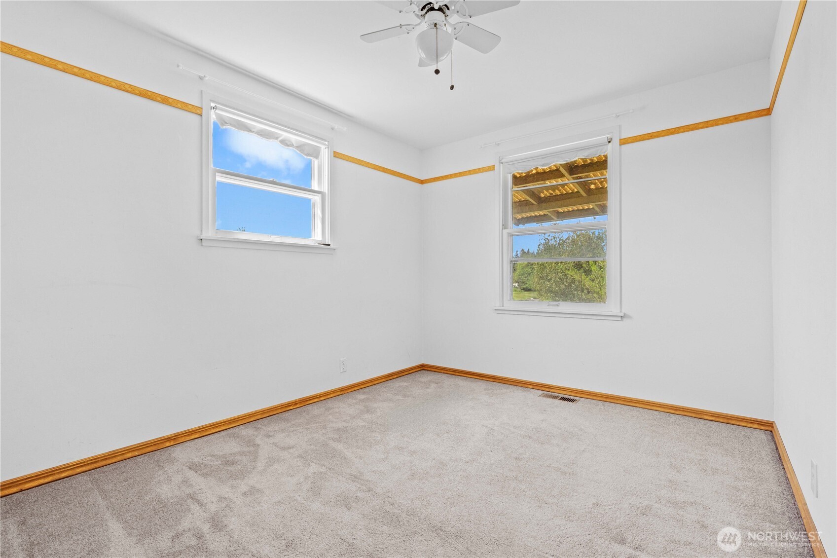 3331 Phillips Avenue Bremerton, WA 98310 - Photo 15 of 40