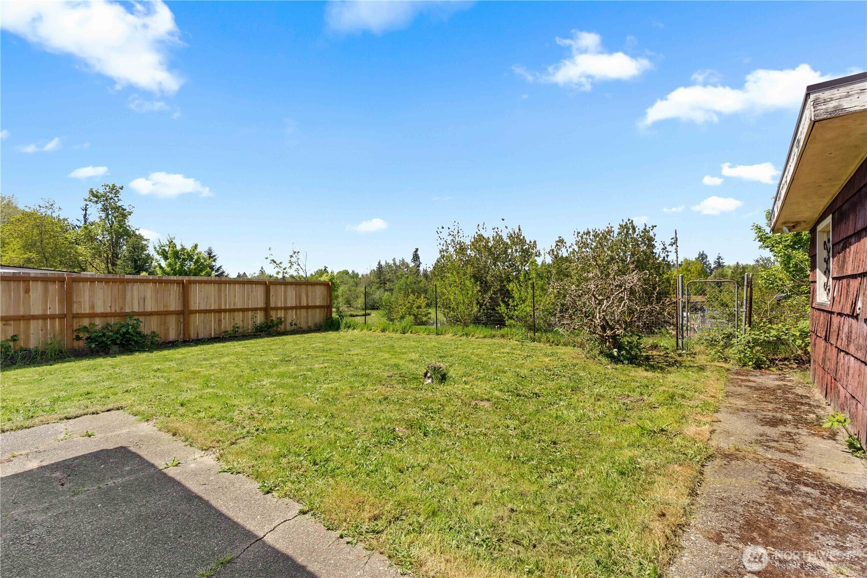 3331 Phillips Avenue Bremerton, WA 98310 - Photo 29 of 40