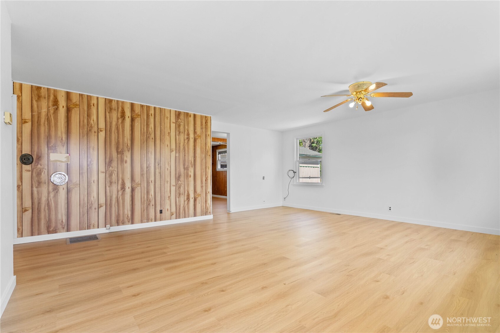 3331 Phillips Avenue Bremerton, WA 98310 - Photo 3 of 40