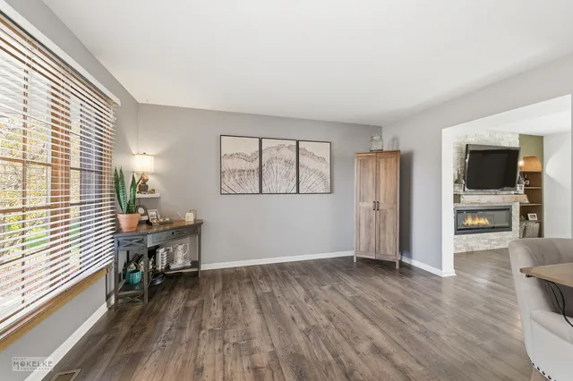 $425,000 | 814 Edgewater Drive, Minooka, IL 60447