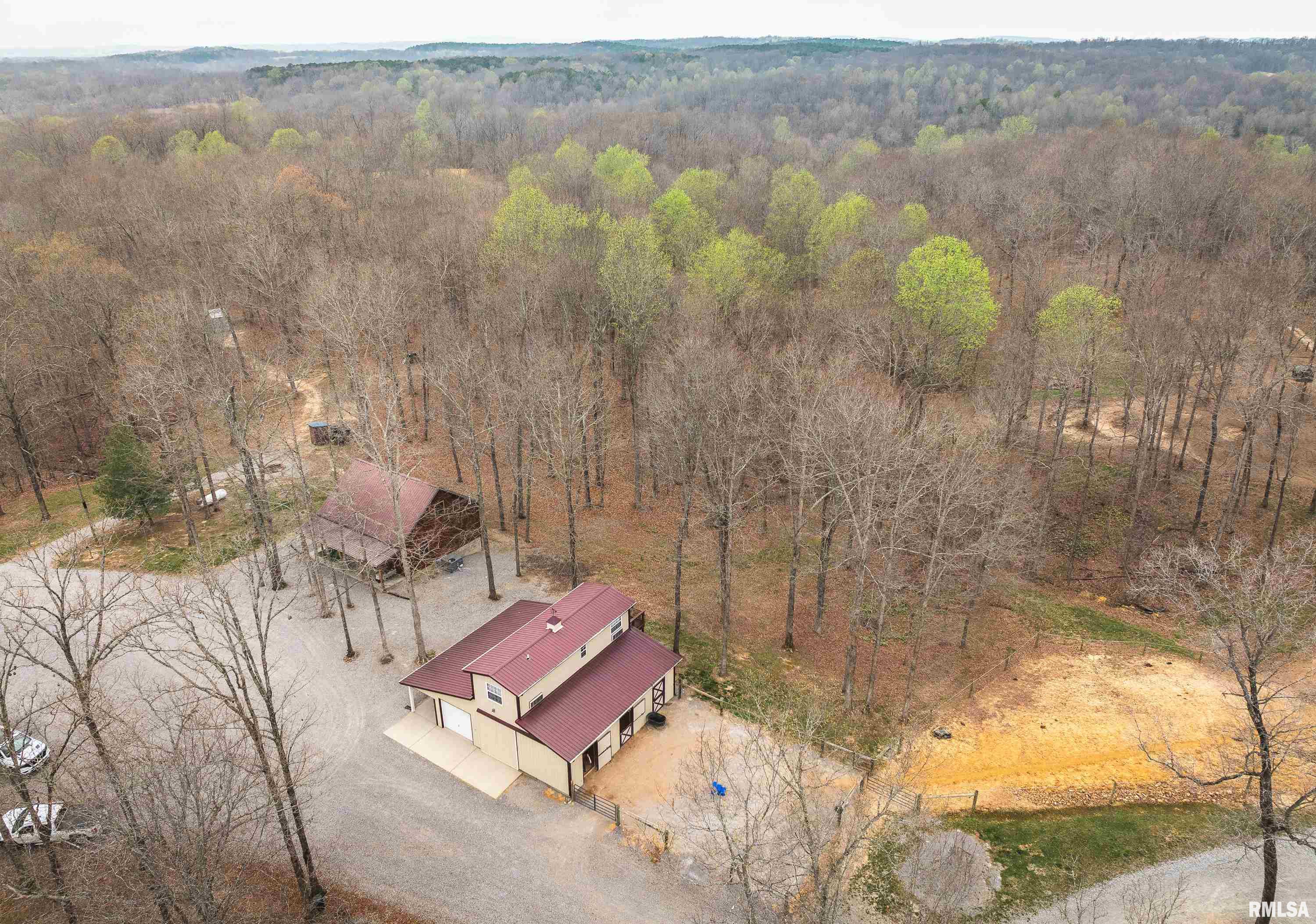 193 Peters Creek Road Elizabethtown, IL 62931 - Photo 4 of 70