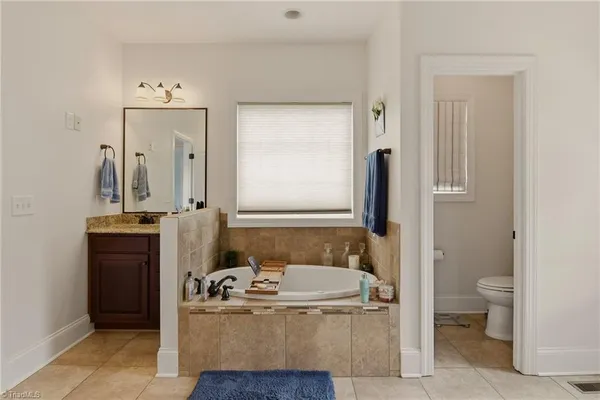 $998,800 | 203 Bobcat Road, Summerfield, NC 27358