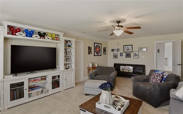 $998,800 | 203 Bobcat Road, Summerfield, NC 27358