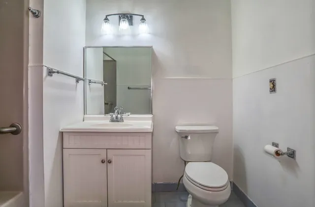 $429,000 | 75 Liberty Avenue, Unit C3, Jersey City, NJ 07306