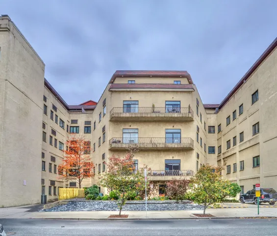 $429,000 | 75 Liberty Avenue, Unit C3, Jersey City, NJ 07306