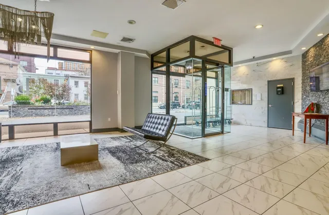 $429,000 | 75 Liberty Avenue, Unit C3, Jersey City, NJ 07306