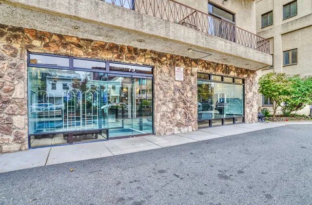 $429,000 | 75 Liberty Avenue, Unit C3, Jersey City, NJ 07306