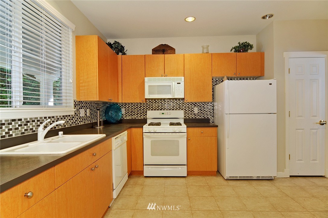 5001 Davis Place South, Unit H Renton, WA 98055 - Photo 22 of 25 Gallery Image 22