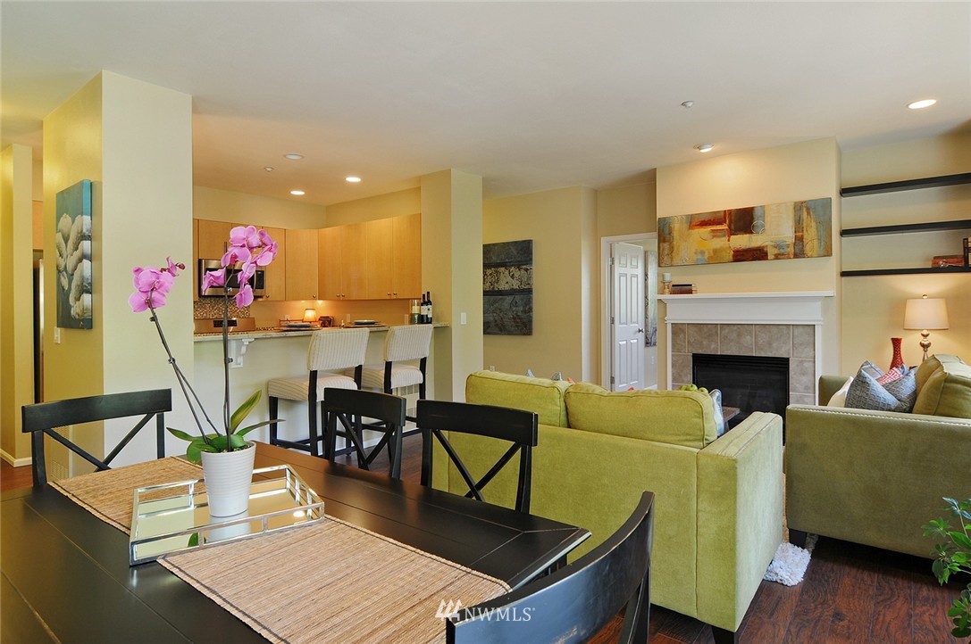 5001 Davis Place South, Unit H Renton, WA 98055 - Photo 6 of 25 Gallery Image 6