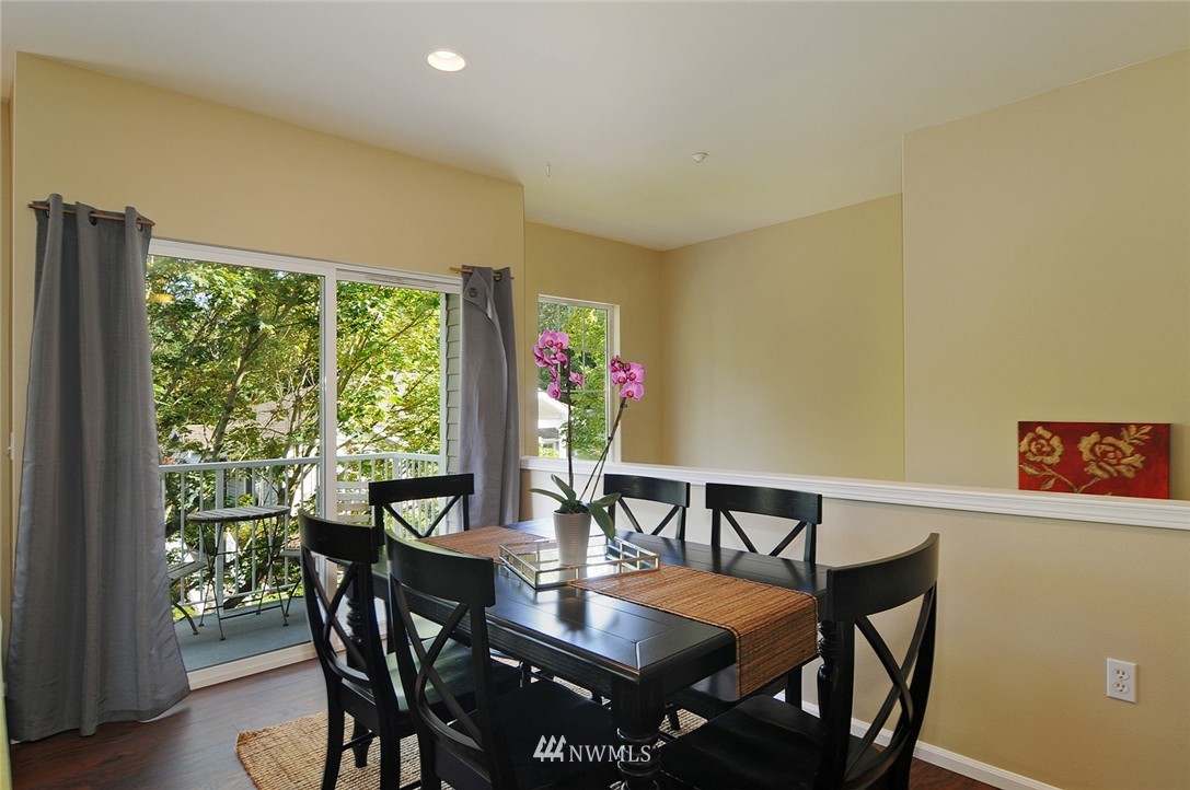 5001 Davis Place South, Unit H Renton, WA 98055 - Photo 7 of 25 Gallery Image 7