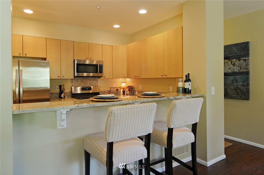 5001 Davis Place South, Unit H Renton, WA 98055 - Photo 9 of 25 Gallery Image 9