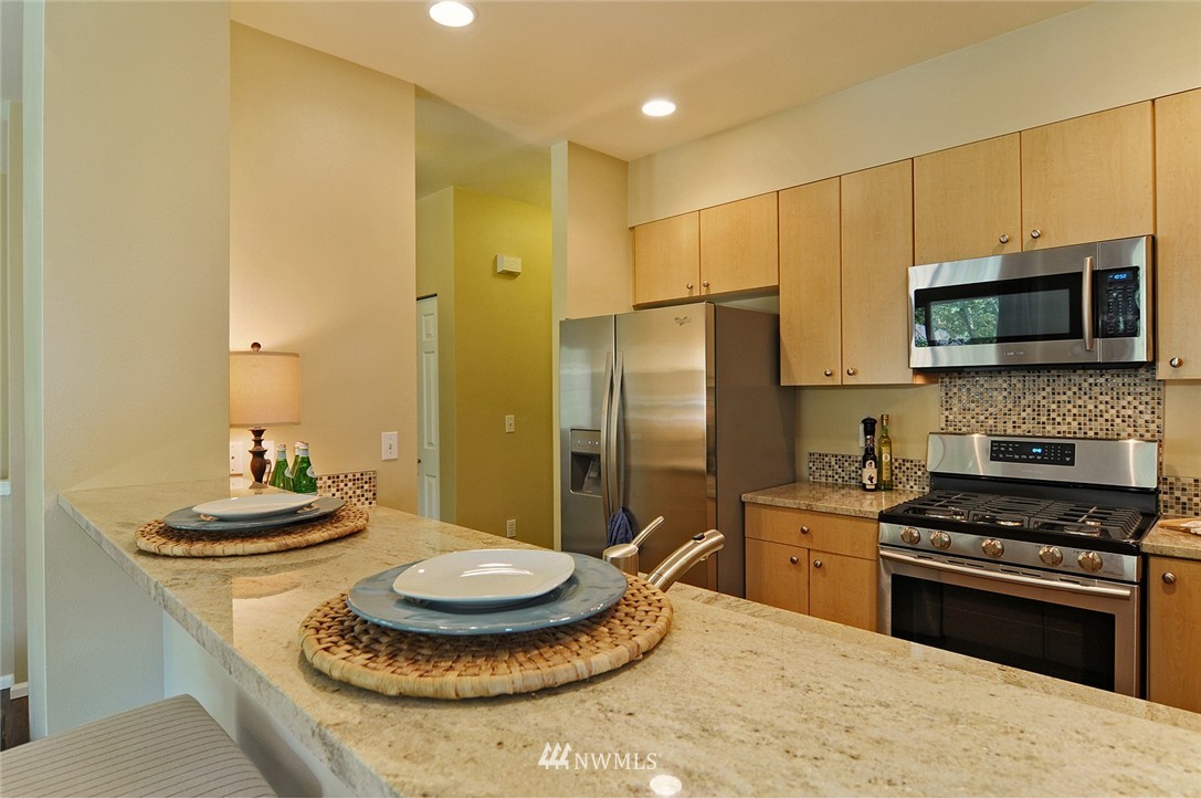 5001 Davis Place South, Unit H Renton, WA 98055 - Photo 10 of 25 Gallery Image 10
