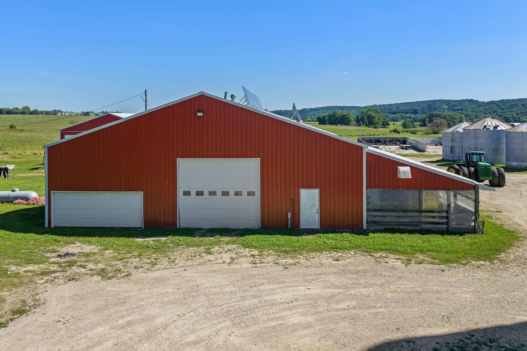 S4452 Grote Hill Road Reedsburg, WI 53959 - Photo 8 of 82 Gallery Image 8