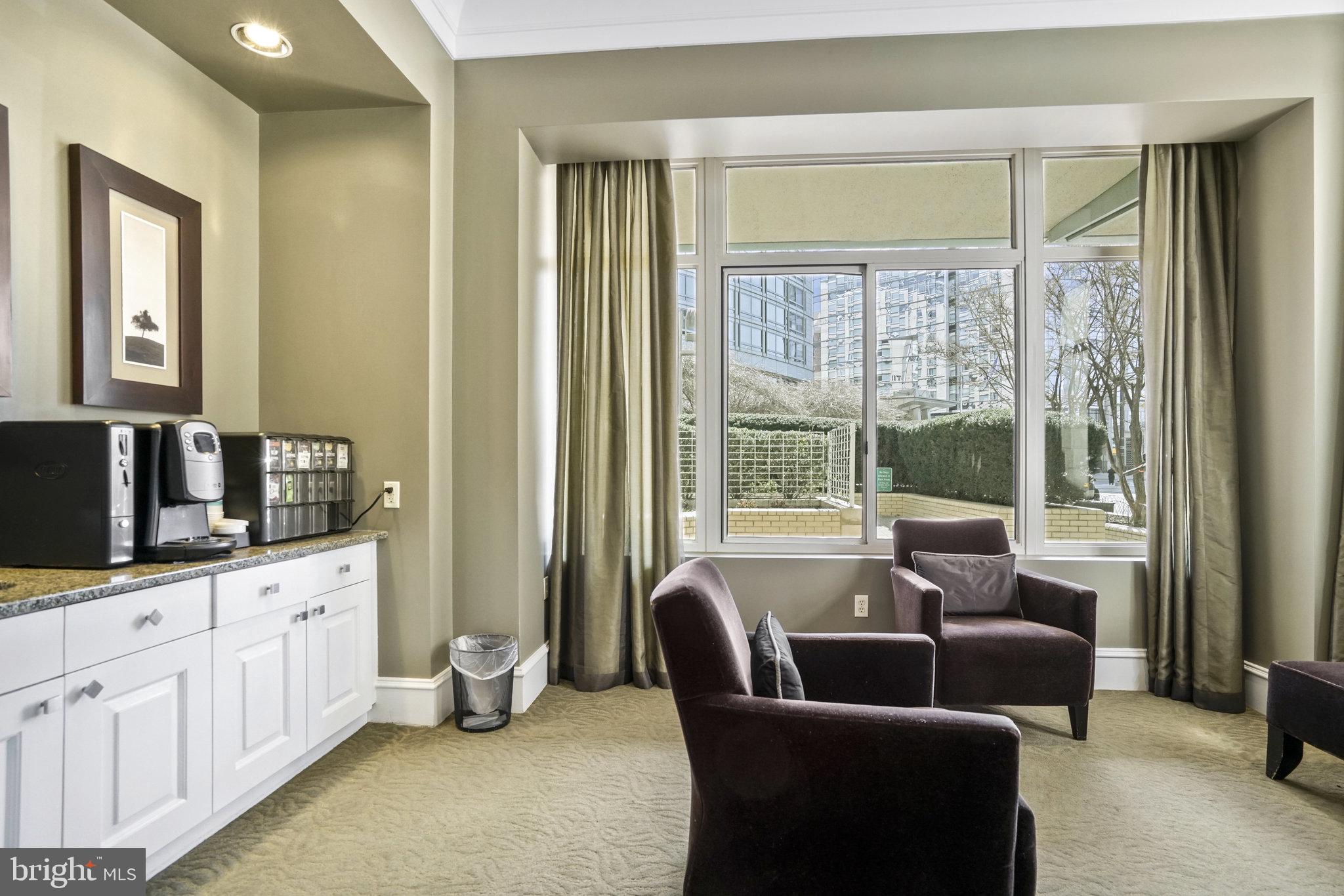 851 North Glebe Road, Unit 1813 Arlington, VA 22203 - Photo 23 of 39 Gallery Image 23