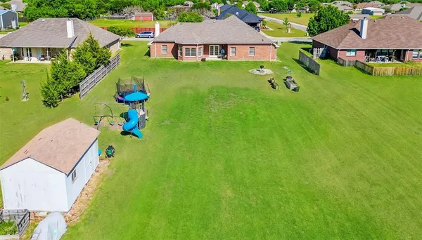$400,000 | 1015 Meadow Hill Drive, Lavon, TX 75166