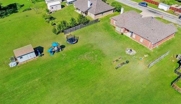 $400,000 | 1015 Meadow Hill Drive, Lavon, TX 75166