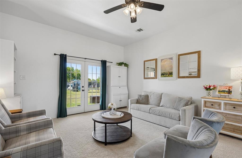 1015 Meadow Hill Drive Lavon, TX 75166 - Photo 5 of 34