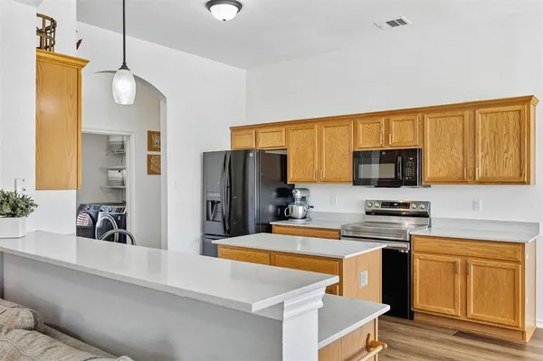 $400,000 | 1015 Meadow Hill Drive, Lavon, TX 75166