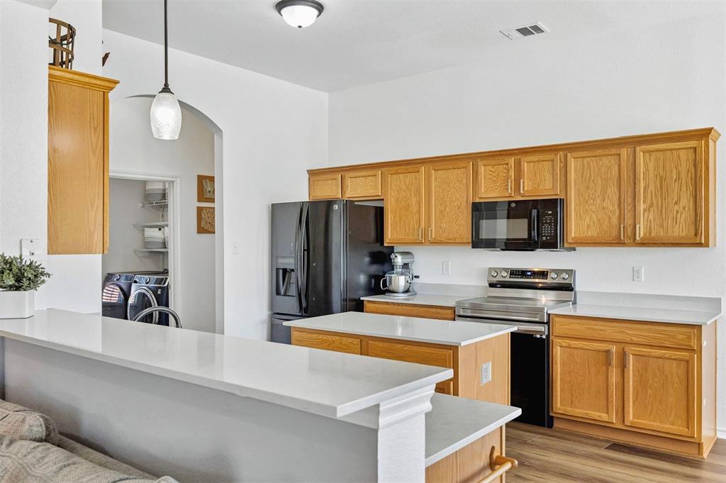 1015 Meadow Hill Drive Lavon, TX 75166 - Photo 7 of 34