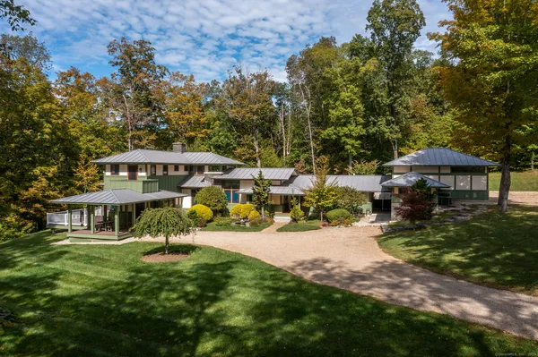 $2,195,000 | 221 Fuller Mountain Road, Kent, CT 06757