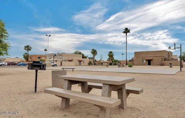 $1,280 | 4236 South 46th Place, Phoenix, AZ 85040