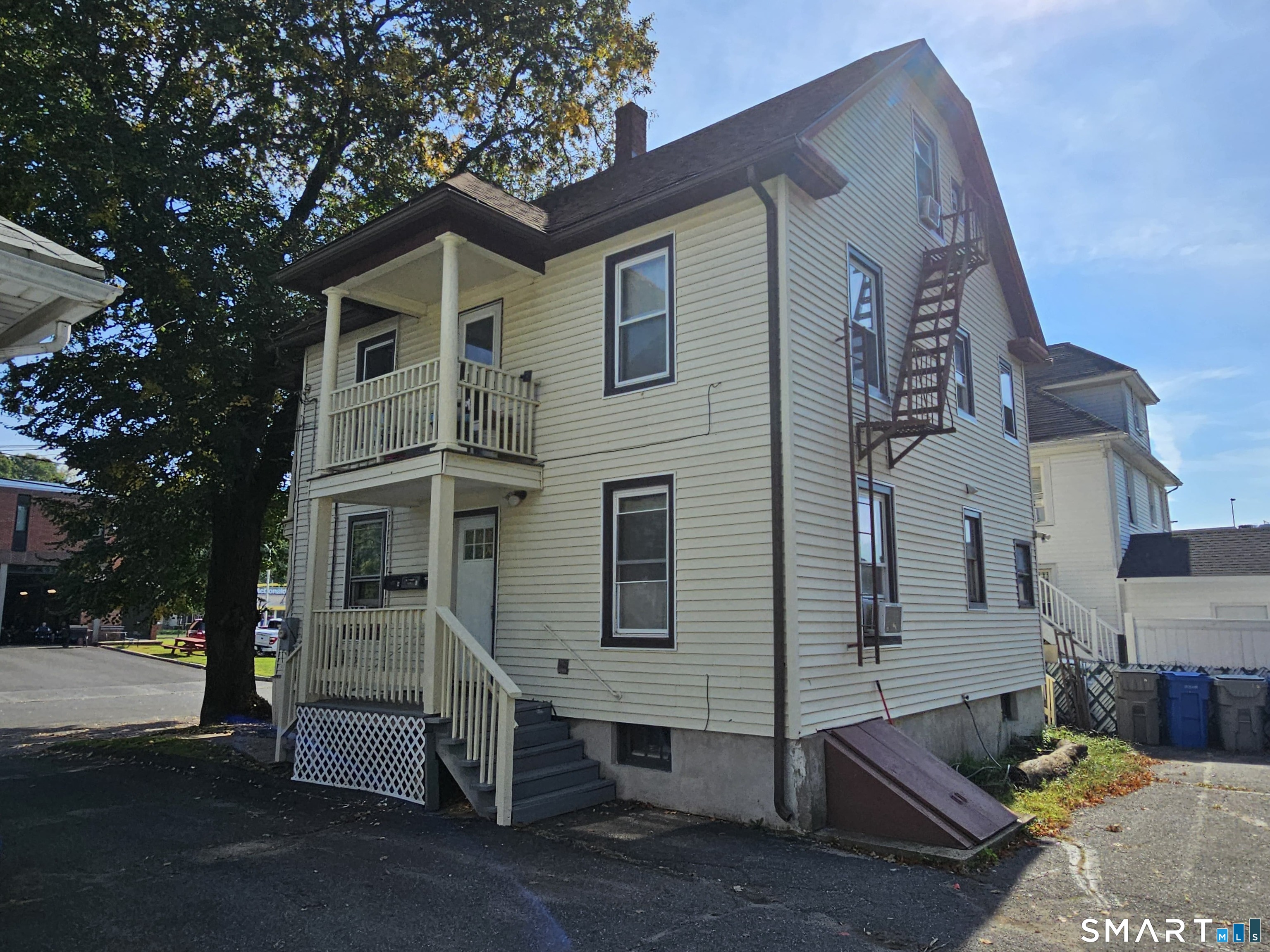 55 Foley Street Bristol, CT 06010 - Photo 5 of 18 Gallery Image 5