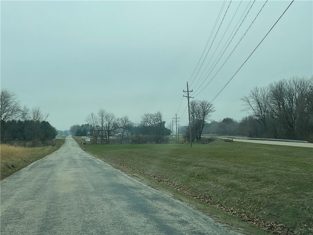 North Main Street Moweaqua, IL 62550 - Photo 3 of 4