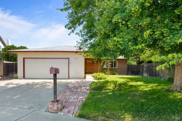 $550,000 | 1360 Hemingway Court, Dixon, CA 95620