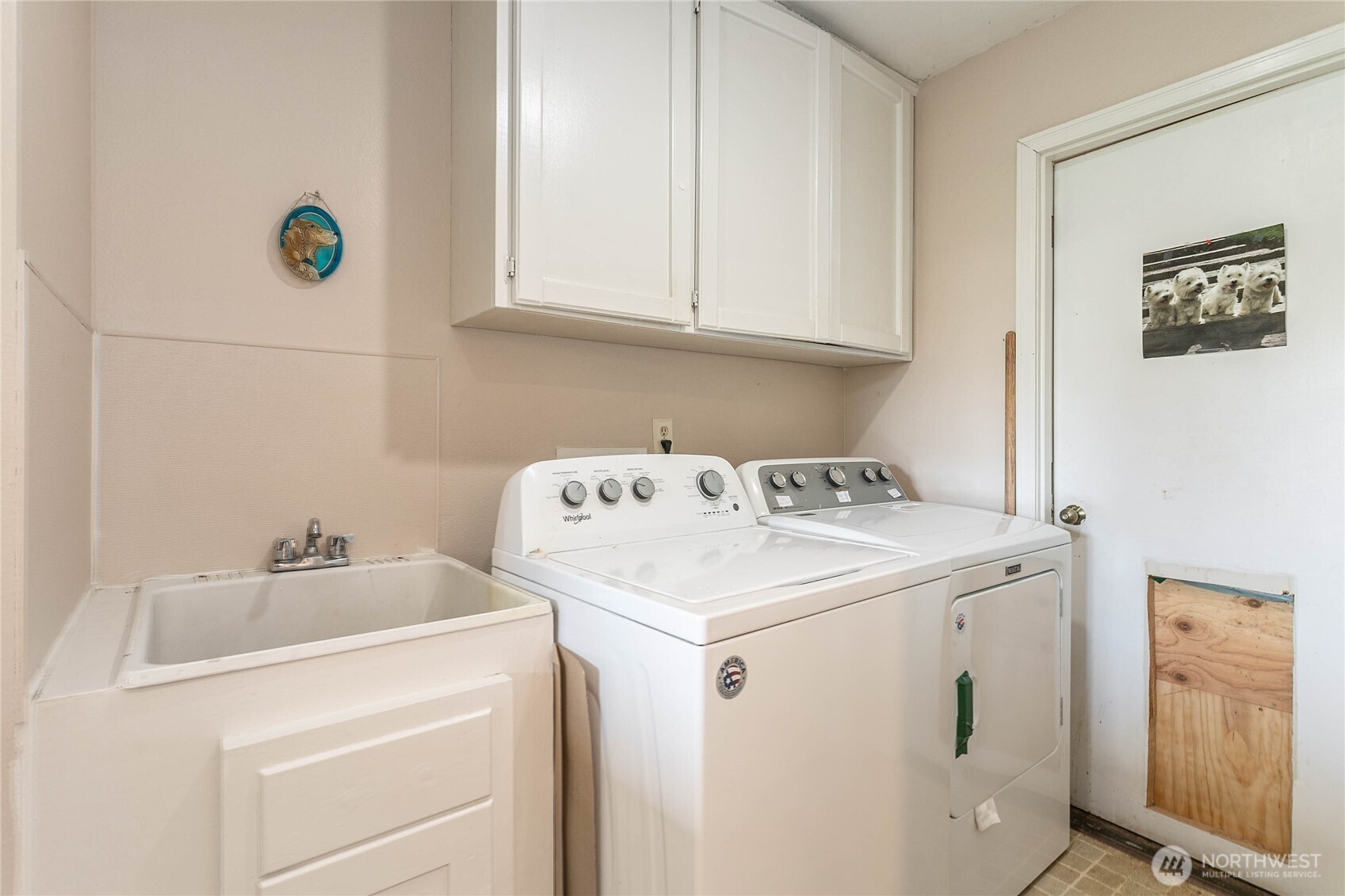12544 Eagle Drive Burlington, WA 98233 - Photo 24 of 34 a utility room with dryer and washer