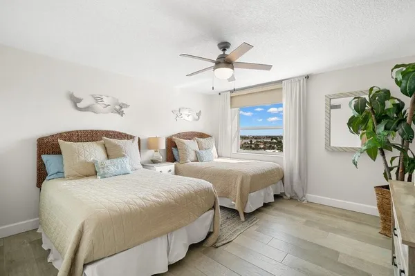 $2,999 | 420 64th Avenue, Unit 804, St. Petersburg, FL 33706