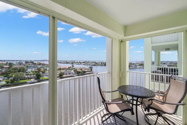 $2,999 | 420 64th Avenue, Unit 804, St. Petersburg, FL 33706