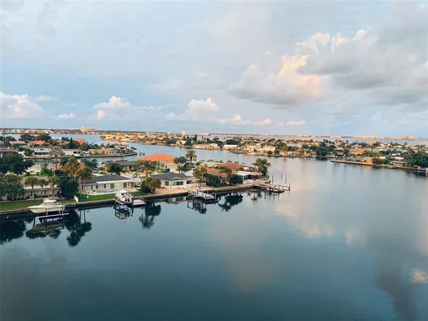 $2,999 | 420 64th Avenue, Unit 804, St. Petersburg, FL 33706